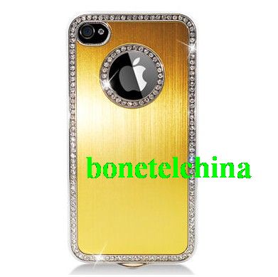 Diamond Aluminum Chrome Case and Screen Protector for iPhone 4 / 4S (Gold)